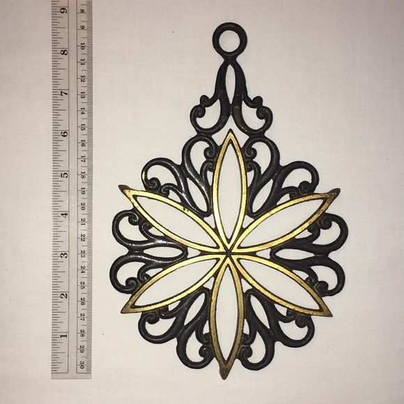 Vintage Dayagi Brass Trivet. Made in Israel - Picture 2 of 4